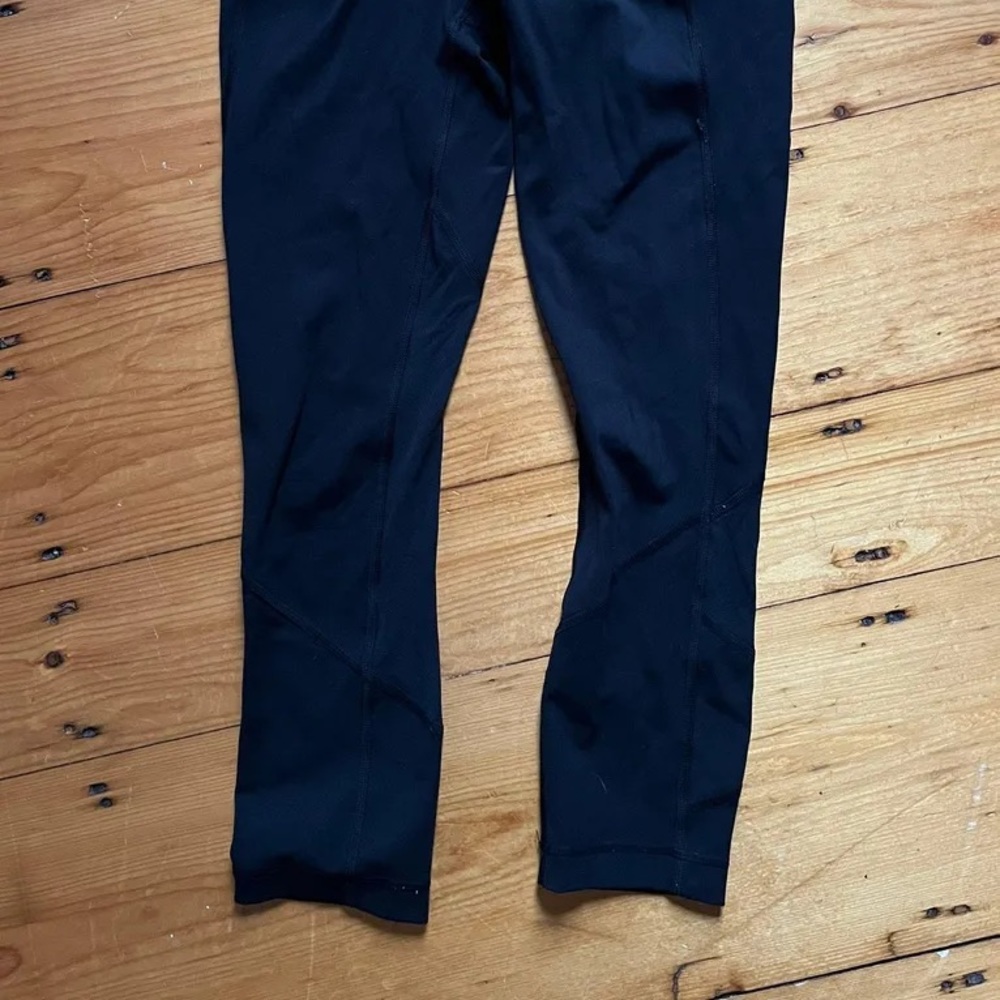 black lululemon 25” align leggings